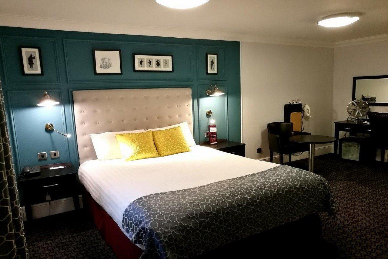 Mercure George Hotel, Ридинг Экстерьер фото