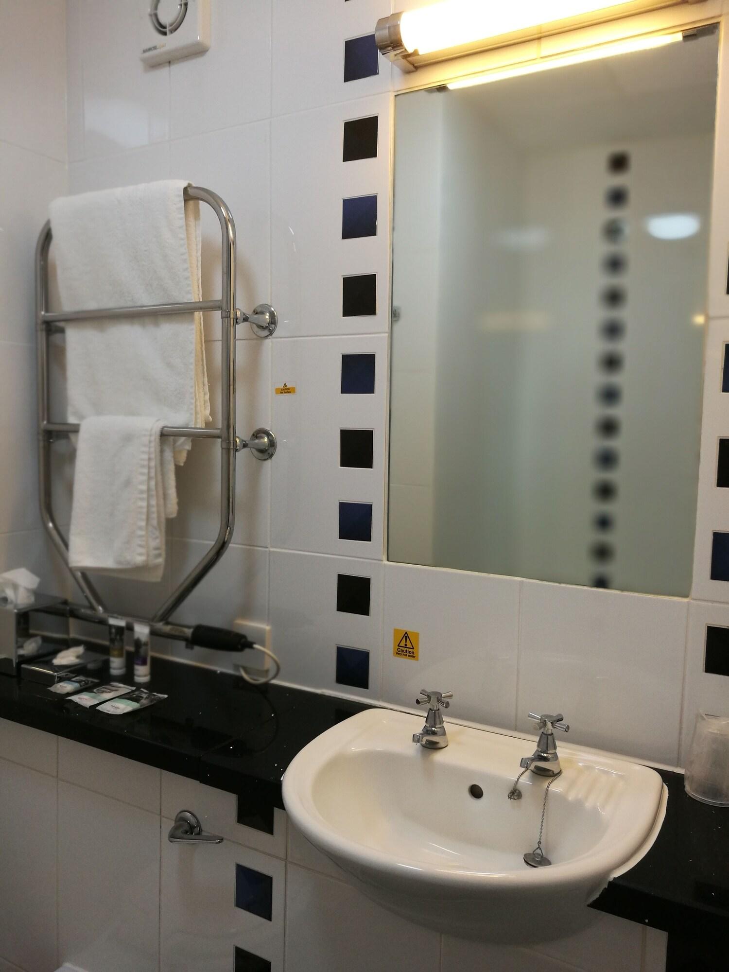 Mercure George Hotel, Ридинг Экстерьер фото